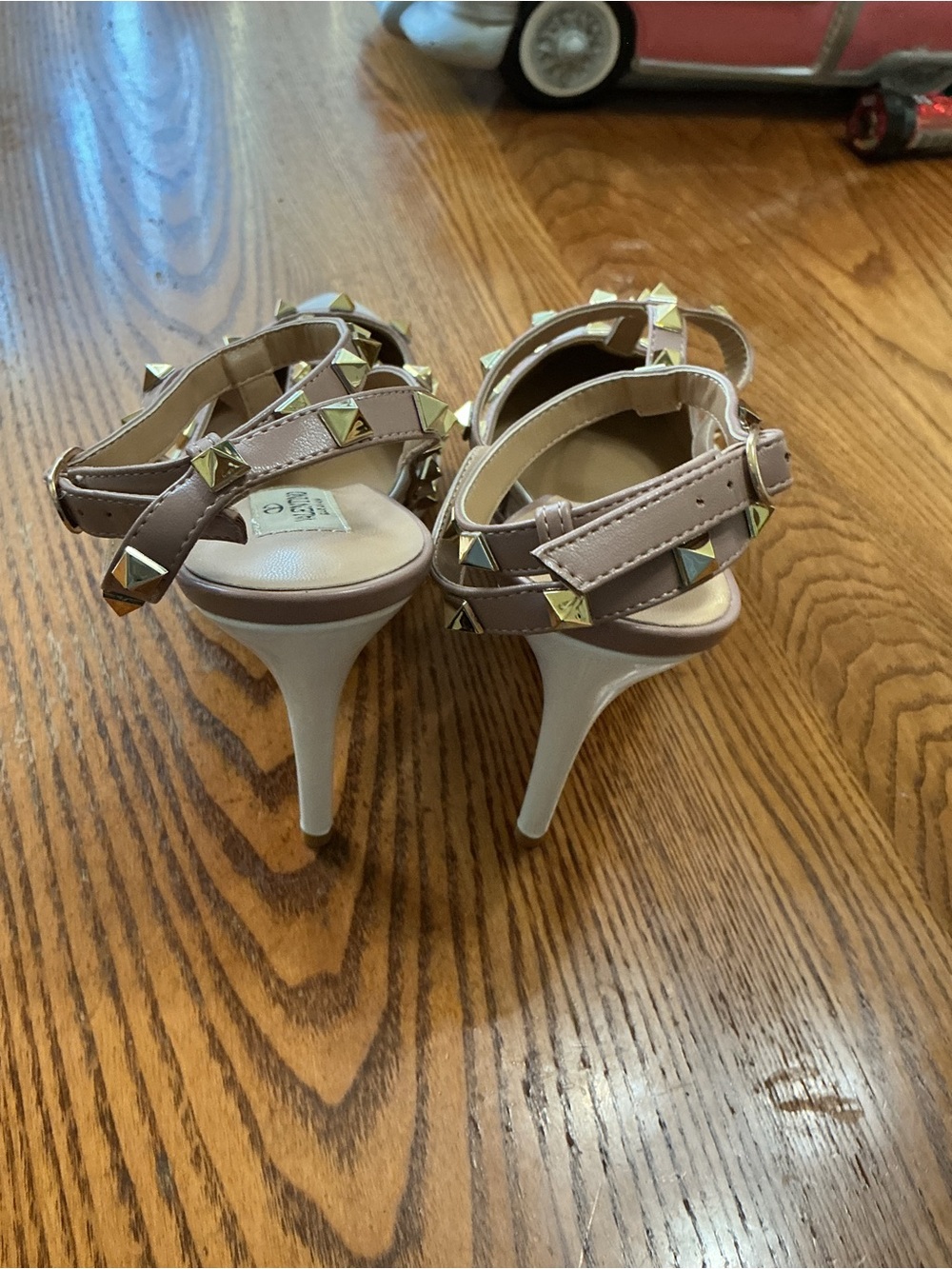 Valentino White and Tan Rockstud Heels - Picture 3 of 9